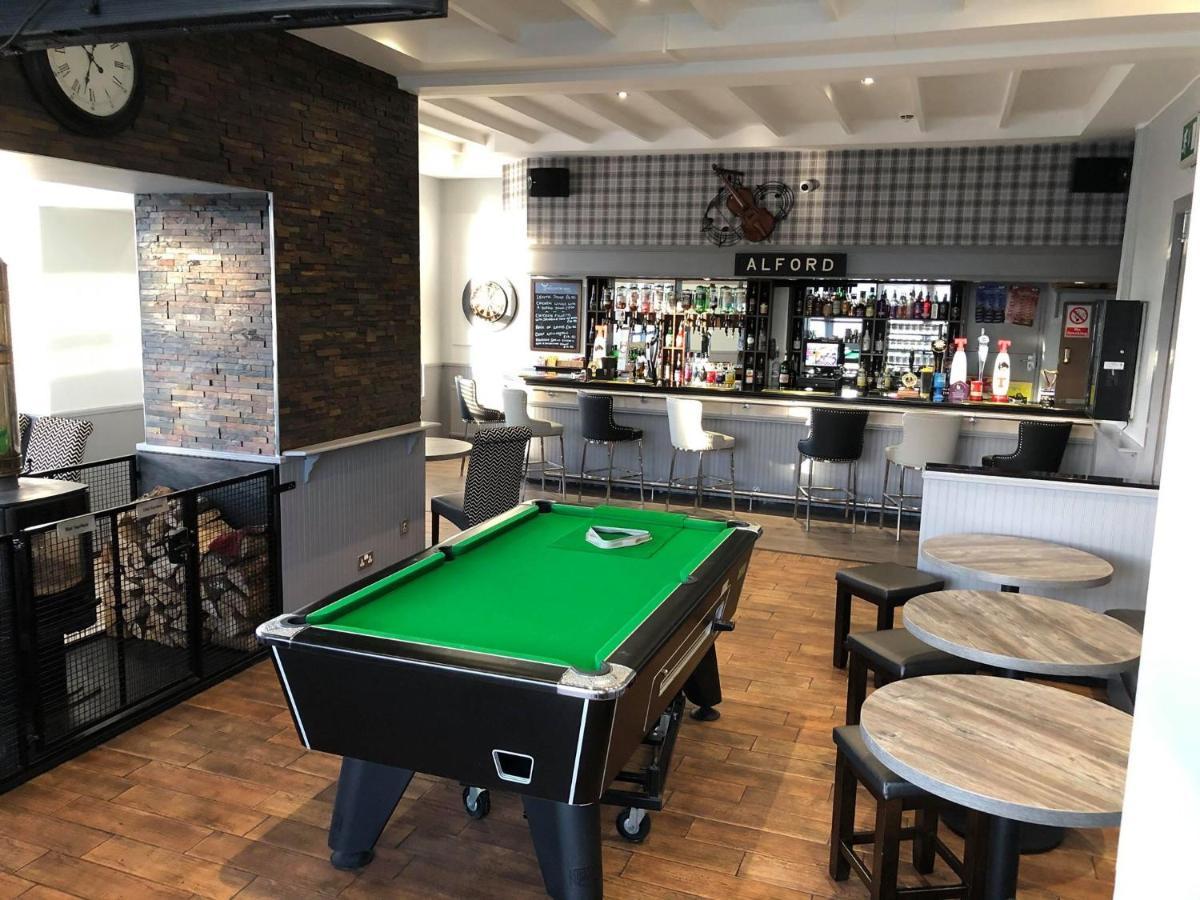 Haughton Arms Hotel Alford  Ngoại thất bức ảnh